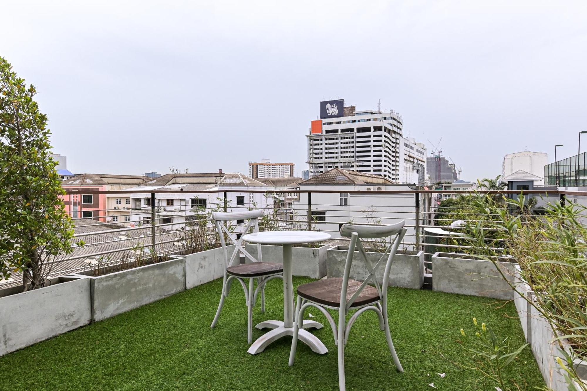 Shewin De Bangkok Hotell Exteriör bild