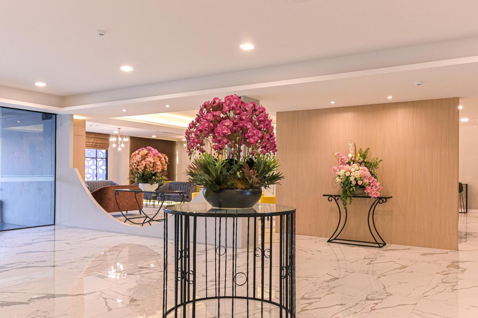 Shewin De Bangkok Hotell Exteriör bild